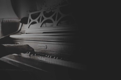 man-music-black-and-white-keyboard-technology-white-62572-pxhere-com-hero